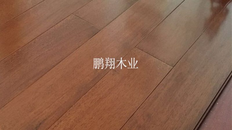 医院塑胶地板一箱多少钱